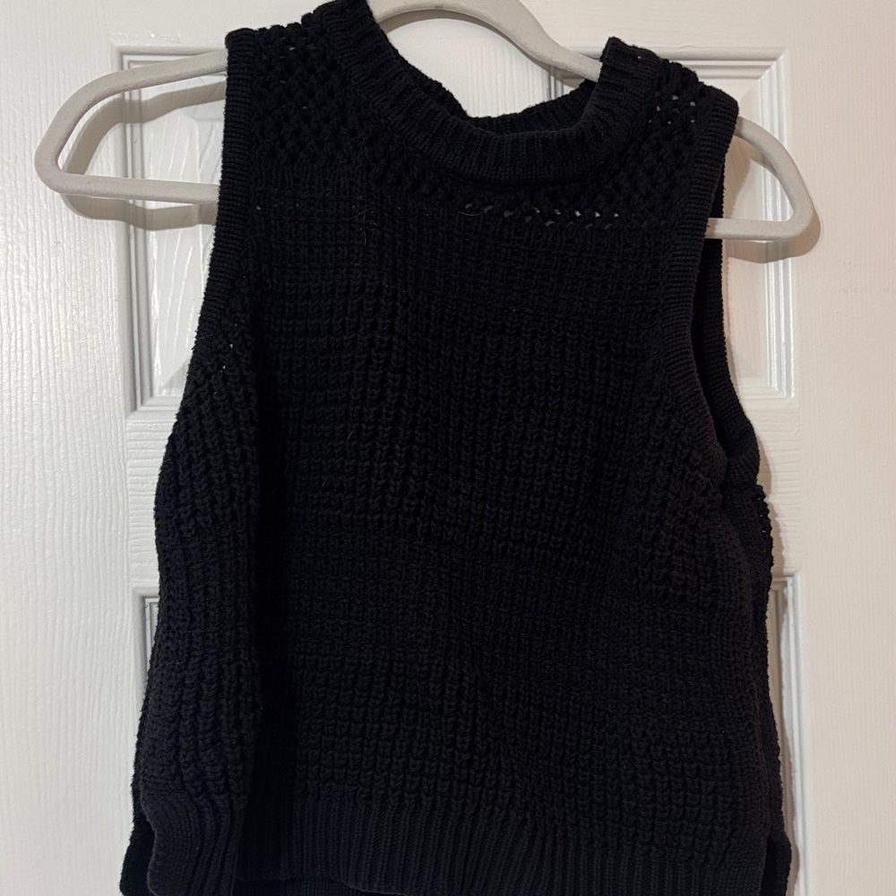 a new day Black Sleeveless Knit Top